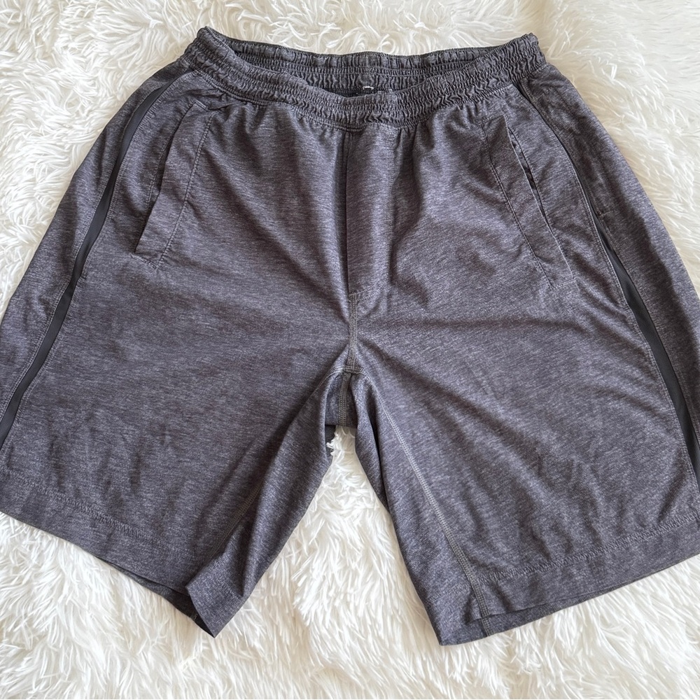 Men's Lululemon Pace Breaker Charcoal Gray Lined 9” Athletic Shorts